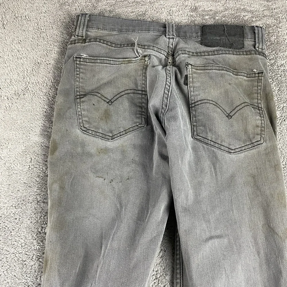 Levis stains has